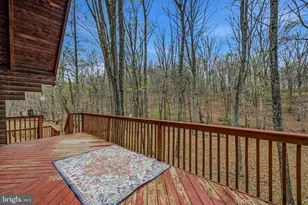 264 Clear Spring Ln, Berkeley Springs, WV 25411 - Photo 4