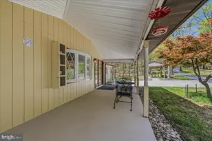 350 Keiter Dr, Great Cacapon, WV 25422 - Photo 10
