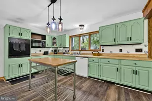 132 Bobcat Dr, Berkeley Springs, WV 25411 - Photo 4