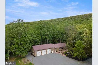 859 Hank Lane, Berkeley Springs, WV 25411 - Photo 2