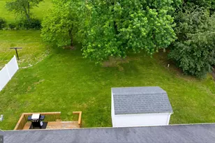 488 Harrison Ave, Berkeley Springs, WV 25411 - Photo 6
