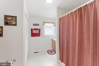 488 Harrison Avenue, Berkeley Springs, WV 25411 - Photo 26