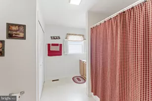 488 Harrison Ave, Berkeley Springs, WV 25411 - Photo 26