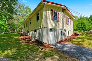 1510 Cold Run Valley Rd, Berkeley Springs, WV 25411 - Photo 48
