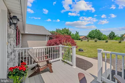 302 Prado Way, Berkeley Springs, WV 25411 - Photo 4