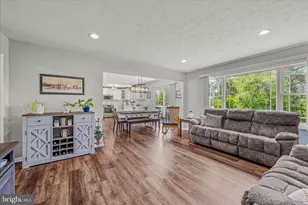 28 Melody Ln, Berkeley Springs, WV 25411 - Photo 8
