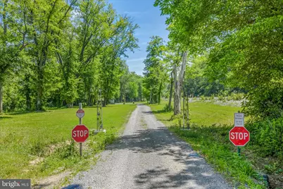 900 Joshua Lane, Berkeley Springs, WV 25411 - Photo 4