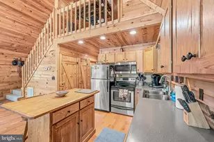 250 Flat Ridge Rd, Great Cacapon, WV 25422 - Photo 24