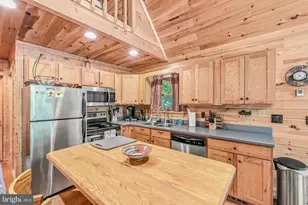 250 Flat Ridge Rd, Great Cacapon, WV 25422 - Photo 22