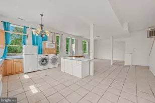 856 Spriggs Rd, Berkeley Springs, WV 25411 - Photo 6