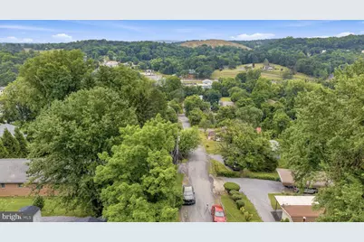 96 George Lane, Berkeley Springs, WV 25411 - Photo 6