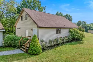 74 Bayberry Ln, Berkeley Springs, WV 25411 - Photo 36