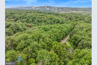 411 Little Creek Trl, Berkeley Springs, WV 25411 - Photo 46