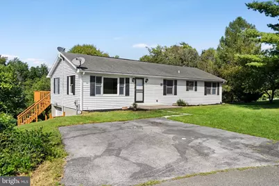 94 Bluejay Court, Berkeley Springs, WV 25411 - Photo 2