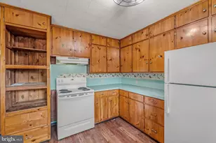 268 Wilkes St, Berkeley Springs, WV 25411 - Photo 10