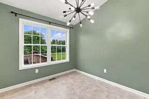 9 Blossom Terrace, Berkeley Springs, WV 25411 - Photo 6