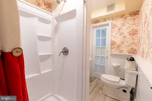 151 E Fairfax St, Berkeley Springs, WV 25411 - Photo 36