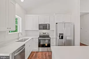 57 Gray Ln, Berkeley Springs, WV 25411 - Photo 1