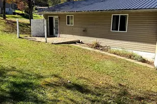 108 King Dr, Kingwood, WV 26537 - Photo 10