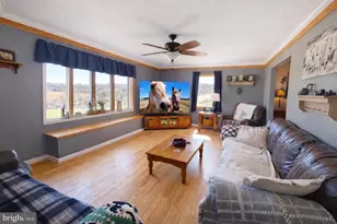 301 Dinkenberger Rd, Kingwood, WV 26537 - Photo 8