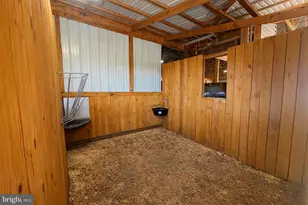 301 Dinkenberger Rd, Kingwood, WV 26537 - Photo 28