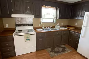 105 4th St, Terra Alta, WV 26764 - Photo 6