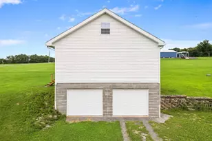 71 Greenwood Ln, Aurora, WV 26705 - Photo 4