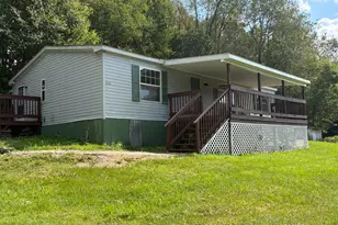 232 Seaford Ln, Bruceton Mills, WV 26525 - Photo 2