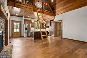 445 Eaglewood Trl, Franklin, WV 26807 - Photo 12