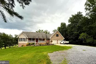 137 Elm St, Franklin, WV 26807 - Photo 8