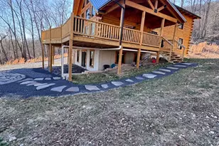 1422 Cave Mountain Rd, Upper Tract, WV 26866 - Photo 4