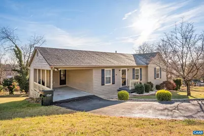 619 Essex Dr, Staunton, VA 24401 - Photo 1