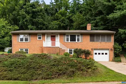 814 N Coalter St, Staunton, VA 24401 - Photo 1