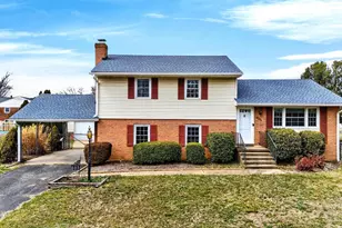 205 Stonewall Dr, Waynesboro, VA 22980 - Photo 1