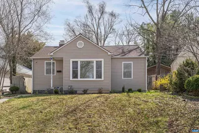 424 Oak Ave, Waynesboro, VA 22980 - Photo 1