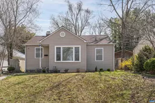 424 Oak Ave, Waynesboro, VA 22980 - Photo 1