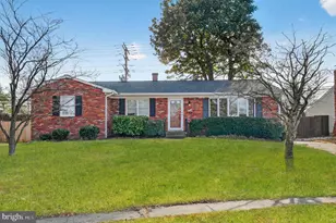 927 Juliet Ln, Arnold, MD 21012 - Photo 1