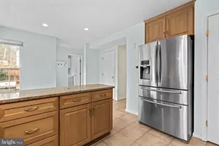 8201 Wapati Ct, Pasadena, MD 21122 - Photo 6