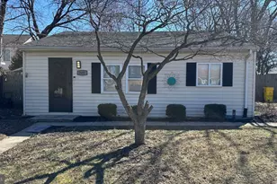 7631 Beach Dr, Pasadena, MD 21122 - Photo 1