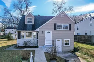 303 Oxford Dr, Glen Burnie, MD 21061 - Photo 1