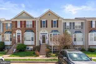 2404 Sandwich Ct, Crofton, MD 21114 - Photo 1