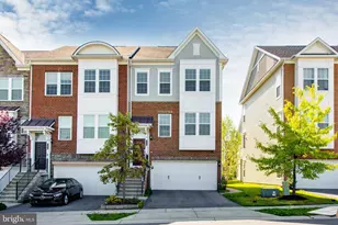 7921 Breezy Knoll Ln, Hanover, MD 21076 - Photo 1