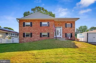 7947 Roxbury Dr, Glen Burnie, MD 21061 - Photo 1
