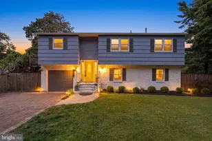 198 W Paddock Cir, Arnold, MD 21012 - Photo 1
