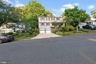 935 Marine Dr, Annapolis, MD 21409 - Photo 1