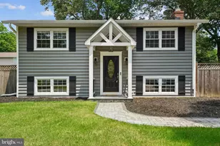 105 S Carolina Ave, Pasadena, MD 21122 - Photo 1