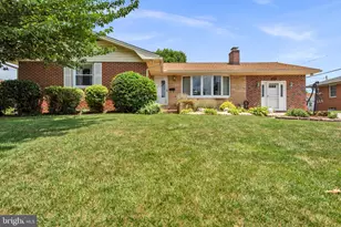 629 Gayle Dr, Linthicum Heights, MD 21090 - Photo 1