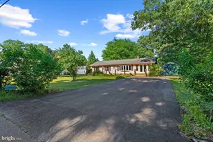 7959 Oak Rd, Pasadena, MD 21122 - Photo 1