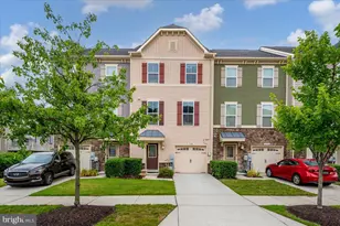 636 Foxwood Dr, Glen Burnie, MD 21060 - Photo 1
