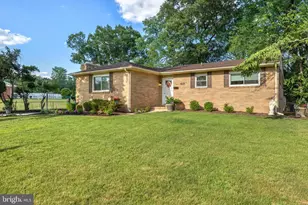 8259 Spring Knoll Dr, Pasadena, MD 21122 - Photo 1